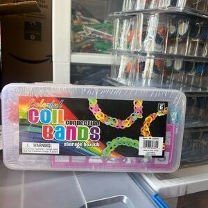 Colorful bands storage kit with loom